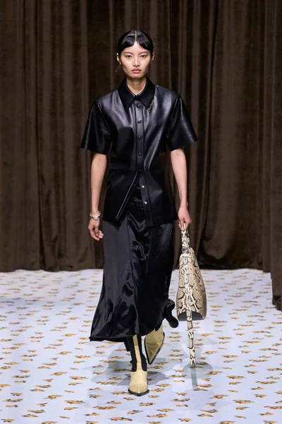 Look 46
